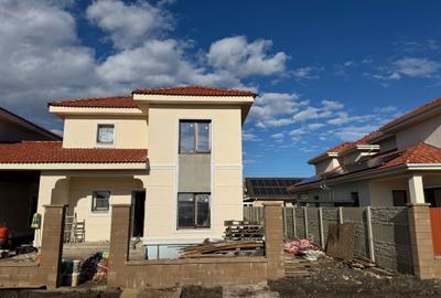 Casă individuală cu 5 camere cu Canalizare în Moșnița Nouă