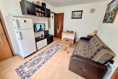 Apartament 2 camere, etaj 2 din 4, zona Piata Sud