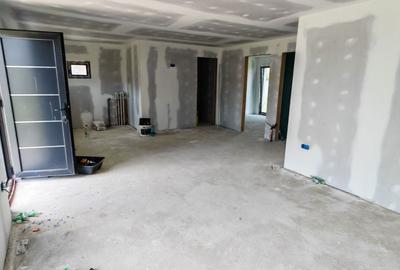 Casă cu 3 camere în Dumbrava - 4