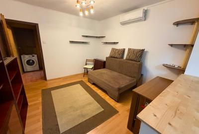 Apartament cu 2 camere decomandat în Titan - 8