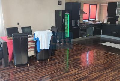 Casă cu 4 camere cu Canalizare în Central - 10