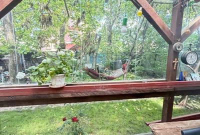 Casă cu 6 camere cu Teren 540 Mp în Central