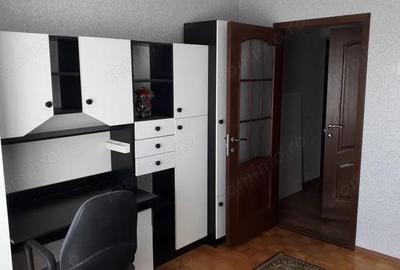 Inchiriez apartament 2 camere semidecomandat,aproape de Facultatea de Medicina - 2