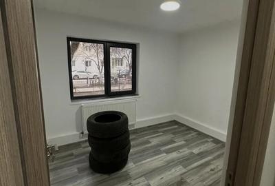 Spațiu comercial, de 52 mp, în Central - 4