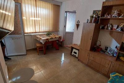 Apartament Scoala 8, 2 camere - 9