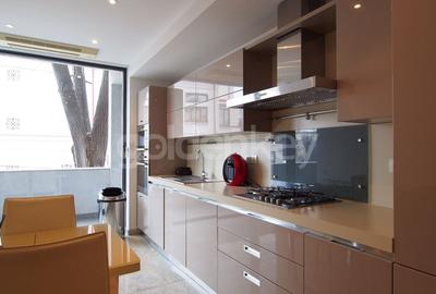 Apartament cu 4 camere semidecomandat, mobilat în Primăverii - 4