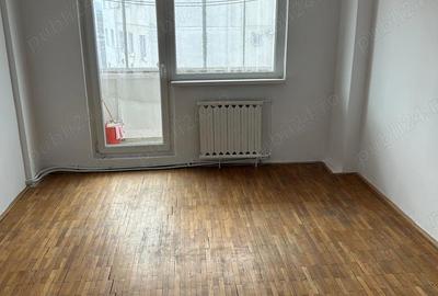 Vand apartament 2 camere decomandat la etajul 2 in blocul pompierilor - 2