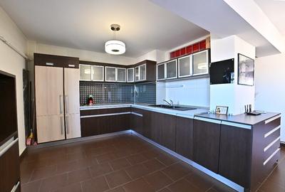 Apartament de vanzare, 4 camere, Rovine - Craiova - 2