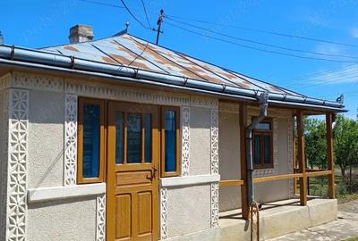 Botosani - 15 min, Casa cu teren de 2500 mp - 25 eur mp - si loturi individuale - 7