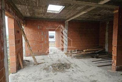 Duplex cu 8 camere cu Canalizare în Exterior Nord - 37