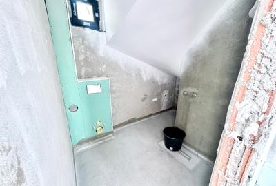 Duplex cu 4 camere cu Canalizare în Sud - 4