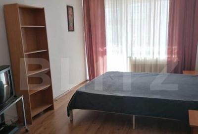 Apartament spatios de vanzare, 5 camere, 93 mp, zona Hotel D - 5