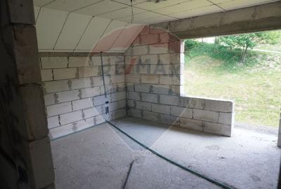 Casă cu 5 camere cu Canalizare în Moisei - 9