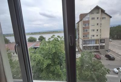 Apartament cu 3 camere decomandat în Central - 2