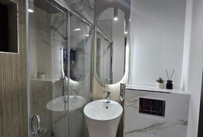 Casă cu 3 camere cu Teren 120 Mp în Central - 2