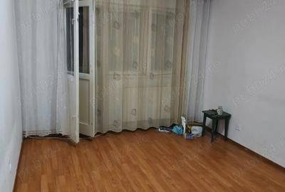Vand urgent apartament 3 camere ultracentral (zona Luca )Campina - 2