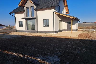 Casă cu 4 camere în Turcheș - 8