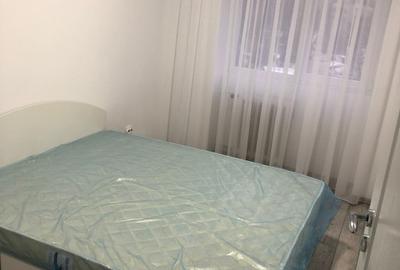 Apartament 3 camere, decomandat, 70 mp, metrou aproape, Raul Doamnei