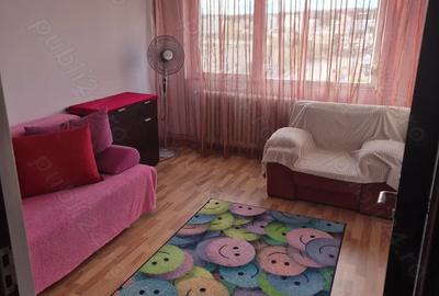 Apartament 2 camere de inchiriat P?a Nicolina, Blv N. Iorga 420euro neg - 1