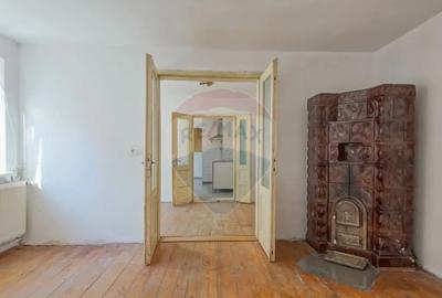 Casă cu 5 camere cu Teren 1188 Mp în Turcheș - 2