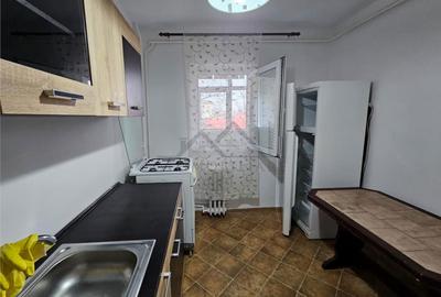 Garsonieră decomandată, mobilată în Nicolina - 3
