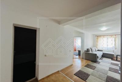 Apartament cu 2 camere decomandat în Broscărie - 2