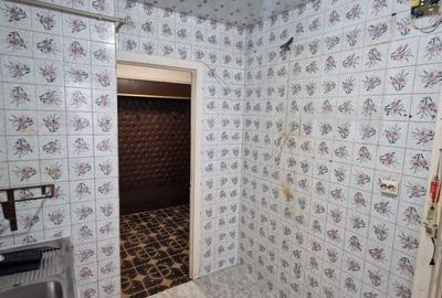 Apartament cu 3 camere decomandat în Drumul Taberei - 11