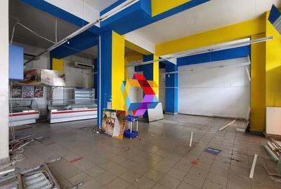 Spatiu comercial - 200 mp - 2