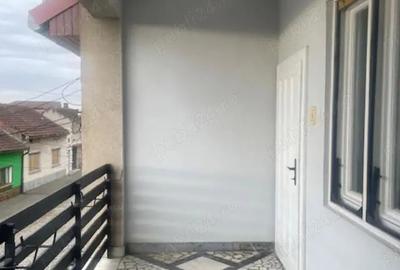 Casă cu Teren 91 Mp în Central - 6