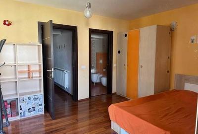 Apartament cu 4 camere decomandat în Unirii Nord