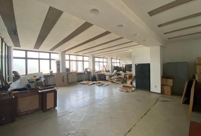 Spațiu comercial, de 3,660 mp, în Armeneasca - 2
