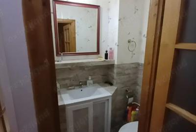 De vanzare apartament cu 3 camere, situat in municipiul Campulung Muscel - 1