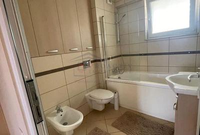Apartament cu 2 camere decomandat în Paltin