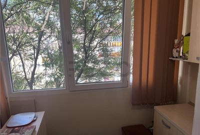 Apartament cu 2 camere decomandat în Nufărul