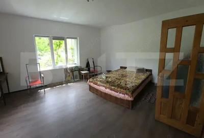 Casă cu 4 camere cu Teren 2000 Mp în Central - 7