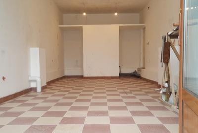 Spa?iu Comercial 50 mp, Vad Stradal, la 100 m de Spital Judetean - 9