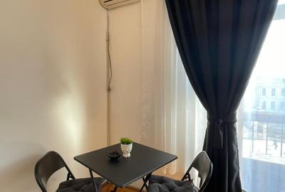 Garsonieră decomandată în Universitate - 2