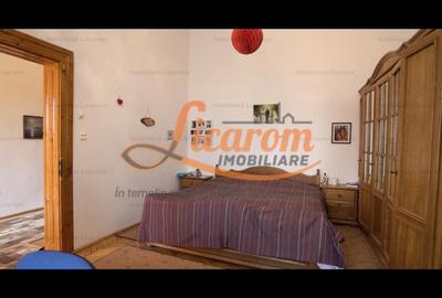 Casă individuală cu 6 camere decomandat cu Canalizare în Stupini - 15