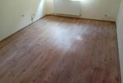 Apartament cu 2 camere semidecomandat în Mărăței