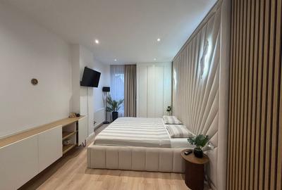 Apartament cu 3 camere semidecomandat în Central - 3