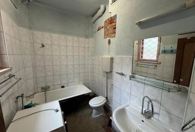 De vanzare AP 3 camere | 121 MP | Garaj | D P | Casin | Domenii - 16