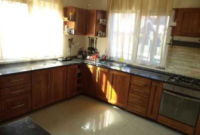 Casă cu 3 camere cu Teren 450 Mp în Sângeorgiu de Mureș - 1