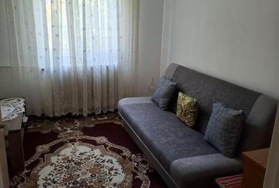 Apartament cu 3 camere decomandat, mobilat în Tătărași