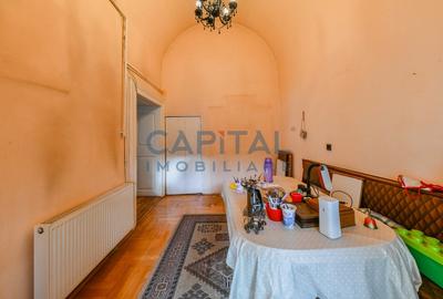 Casa in cladire istorica in centrul orasului Gherla - 19
