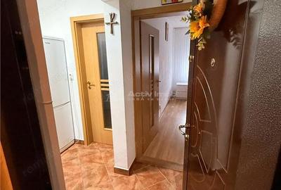 Apartament cu 3 camere semidecomandat în Aurel Vlaicu - 1
