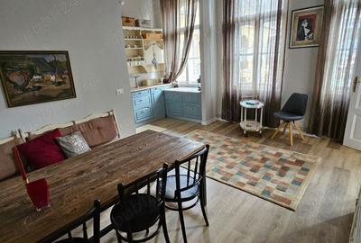 Apartament cu 2 camere decomandat în Central