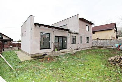 Casă individuală cu 4 camere cu Canalizare în Valu lui Traian - 3