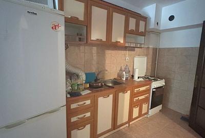 Apartament cu 2 camere decomandat în Podu Roș - 3