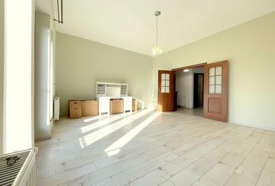 Apartament cu 3 camere semidecomandat, mobilat în Central - 10