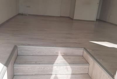 Spațiu comercial, de 28 mp, în Central - 5